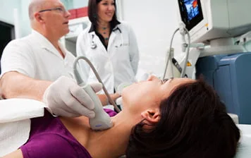 Ecografia de tireoide com doppler